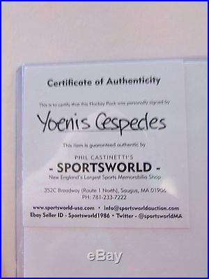AUTOGRAPHED HOME RUN DERBY PHOTO OF YOENIS CESPEDES AND 2013-2014 DERBY TICKETS